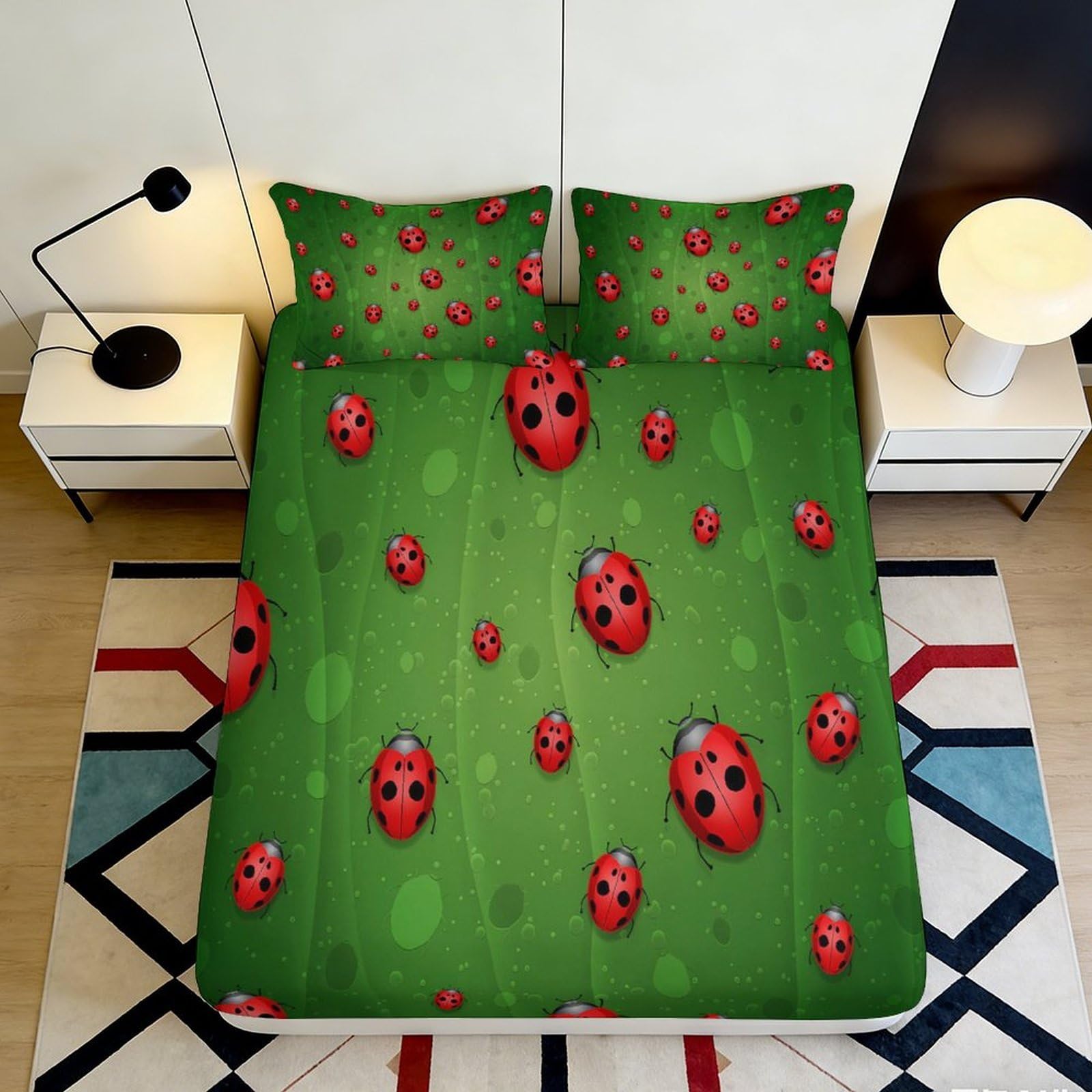 3D Printed Ladybug Green Fitted Sheet Microfiber Soft Non-Slip Cartoon Mattress Cover for Bedroom Guestroom Home Decor 90x200x25cm