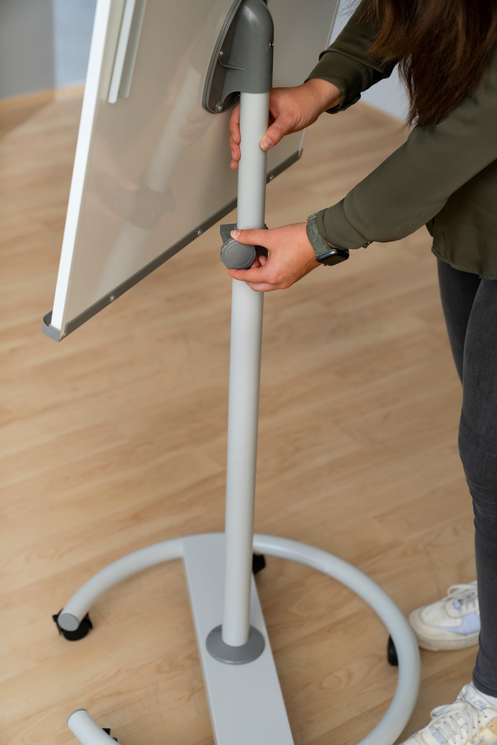 Betzold - Flipchart-Ständer mobil auf Rollen magnetisch - Whiteboard Memo-Board
