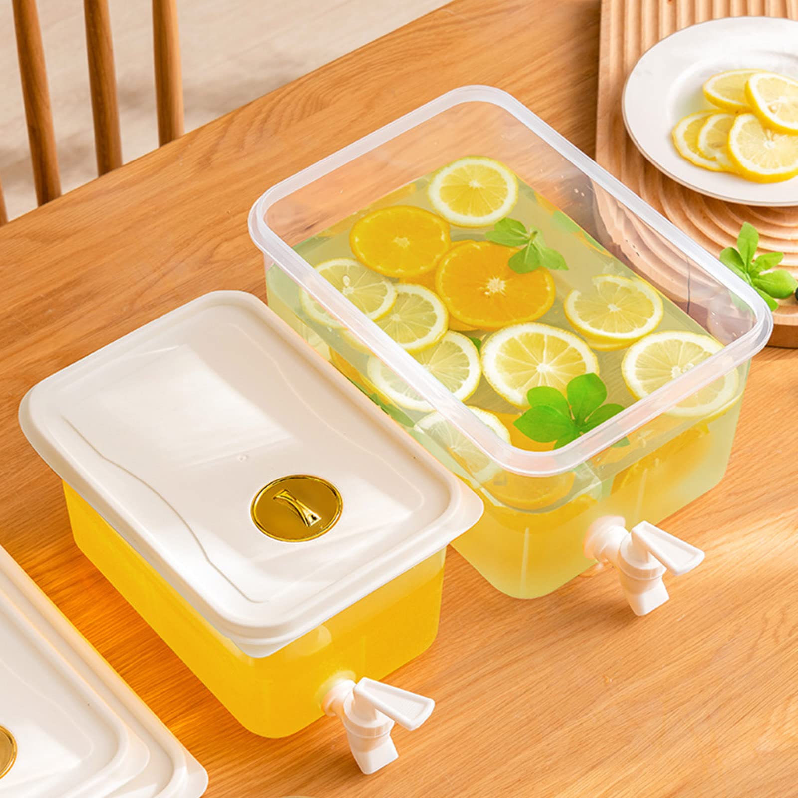 LTLWSH Distributeur de 3.5 L pour réfrigérateur avec robinets, Distributeur d'eau avec Couvercle, réutilisable, Grand Seau à Eau glacée pour Fruits, jus de Fruits, Boissons,Transparent Color