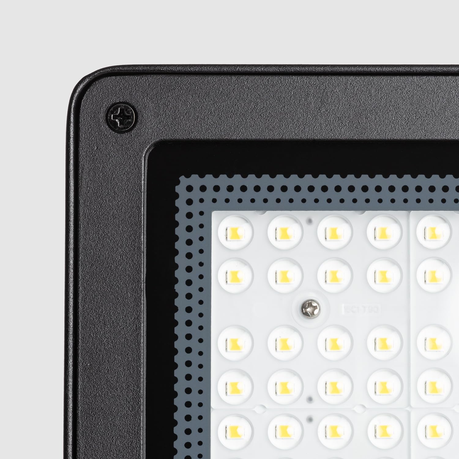LEDKIA Proiettore LED 50W Regolabile TRIAC 170 lm/W IP65 ELEGANCE Slim PRO