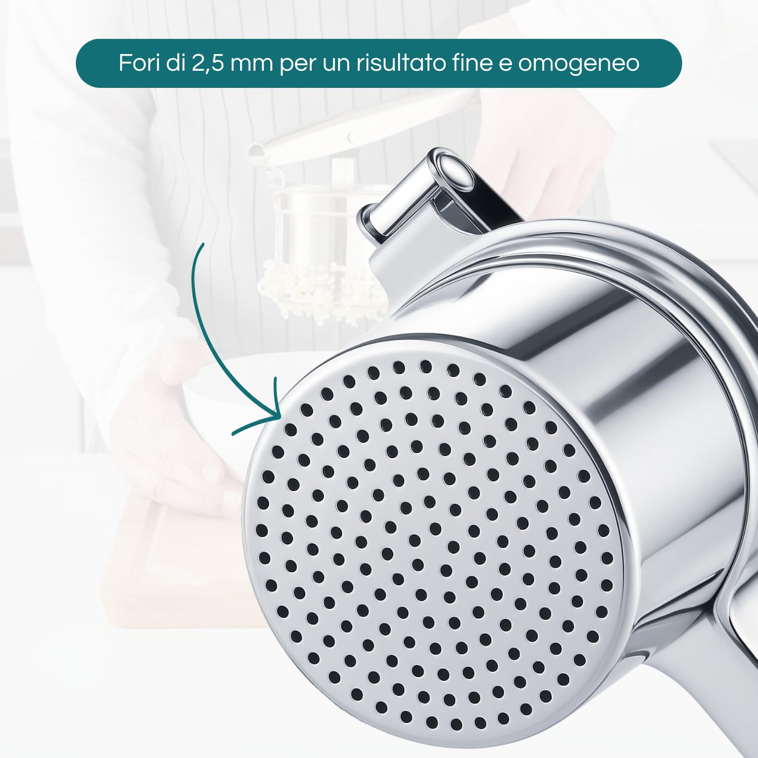 Virsus Schiacciapatate in acciaio inox 18/10, bicchiere con fori diametro 2,5 mm, passapatate manuale antiruggine lavabile in lavastoviglie per purè di patate, castagne, verdure, Made in Italy
