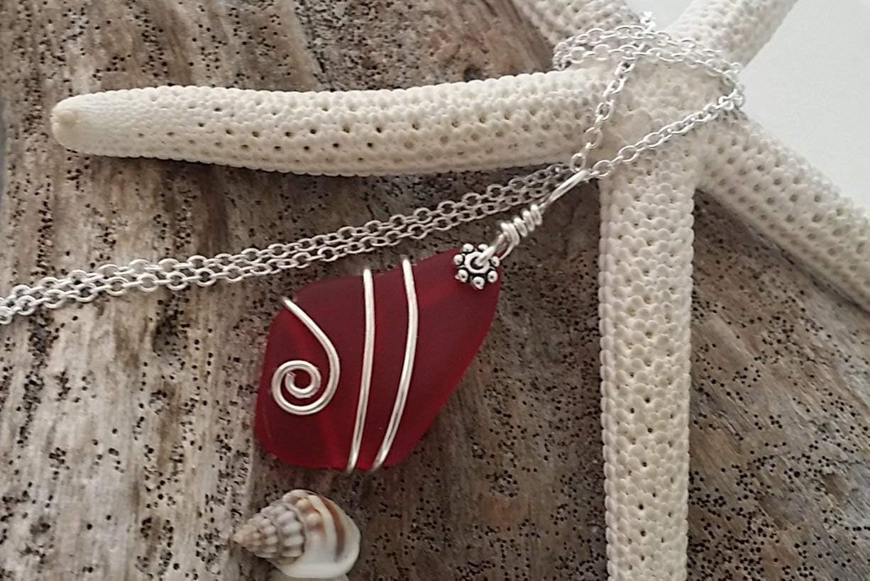 yinahawaii Handmade Sea Glass Necklace, Hawaiian Jewelry, Wire Red Necklace, Sea Glass Jewelry, Beach Glass Unique Birthday Gift For Women (January Birthstone)