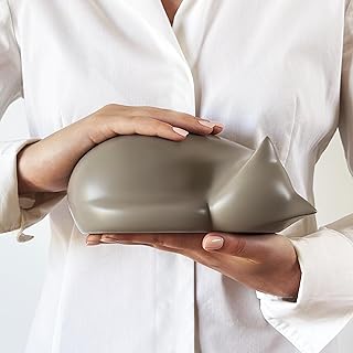 Sleeping Cat Urn: Sleeping Cat Design