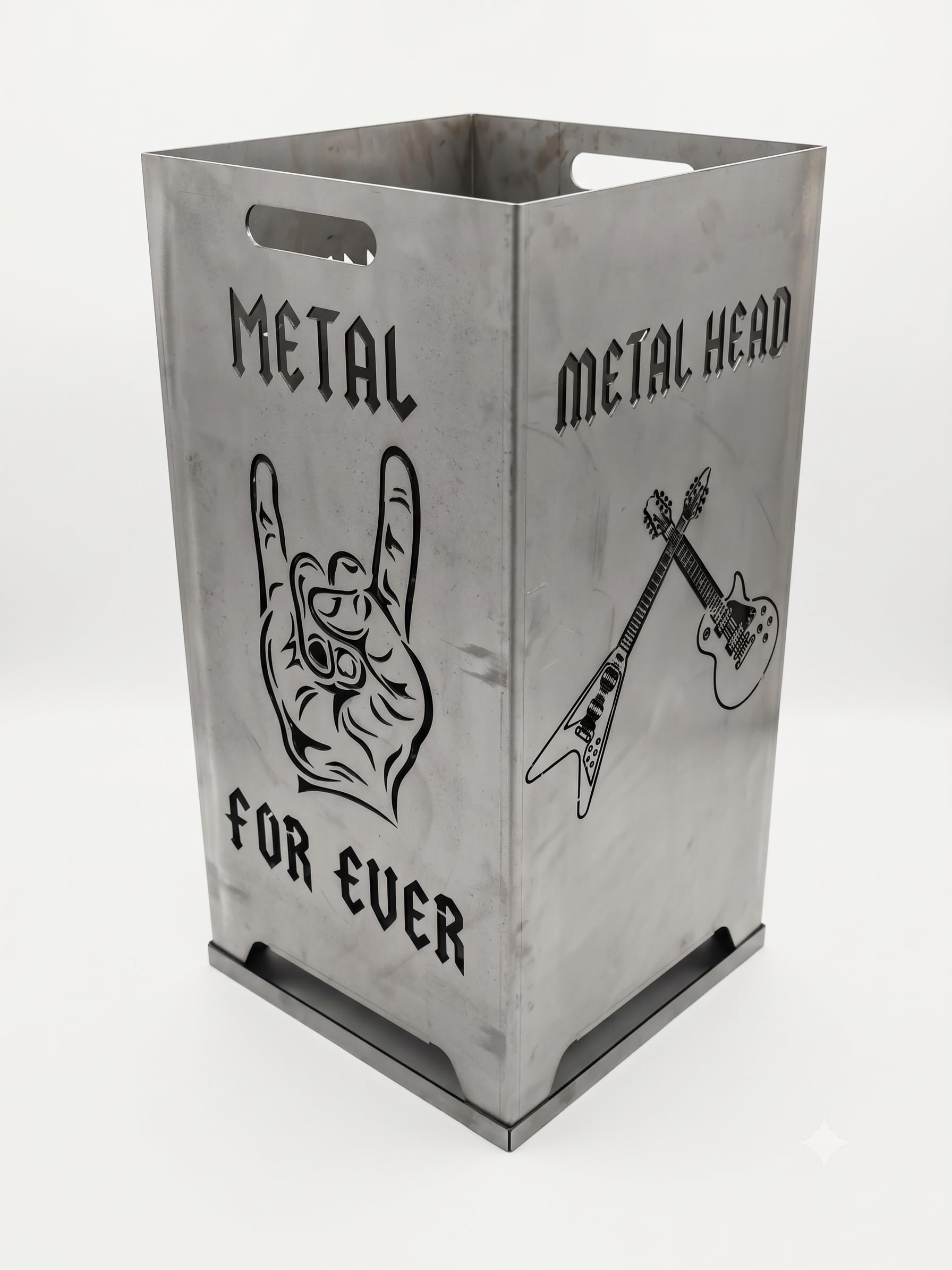 Heavy Metal Feuerkorb „Metal for Ever“ – Massive Feuertonne mit Schlagzeug & Pommesgabel Motiv, Hochwertige Metall-Feuerschale für Garten & Terrasse, komplett verschweißt
