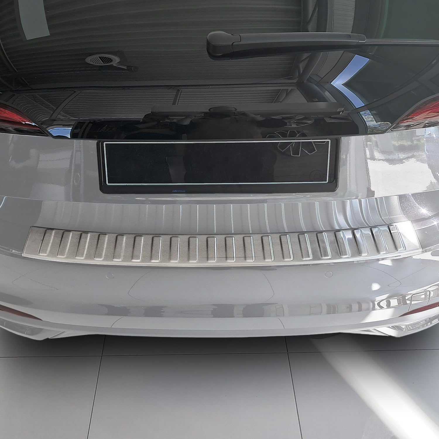 teileplus24 AL214 Protezione paraurti Tutta in Alluminio per Skoda Scala Facelift 2024-