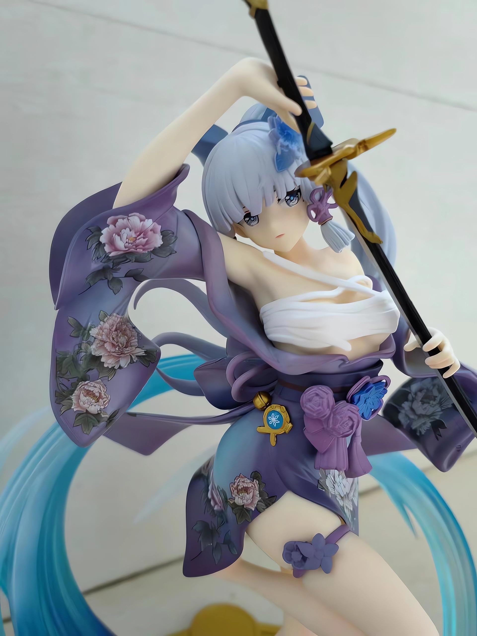 Amazon.co.jp: miHoYo 原神 神里綾華·白鷺帰庭Ver. 1/7スケール 