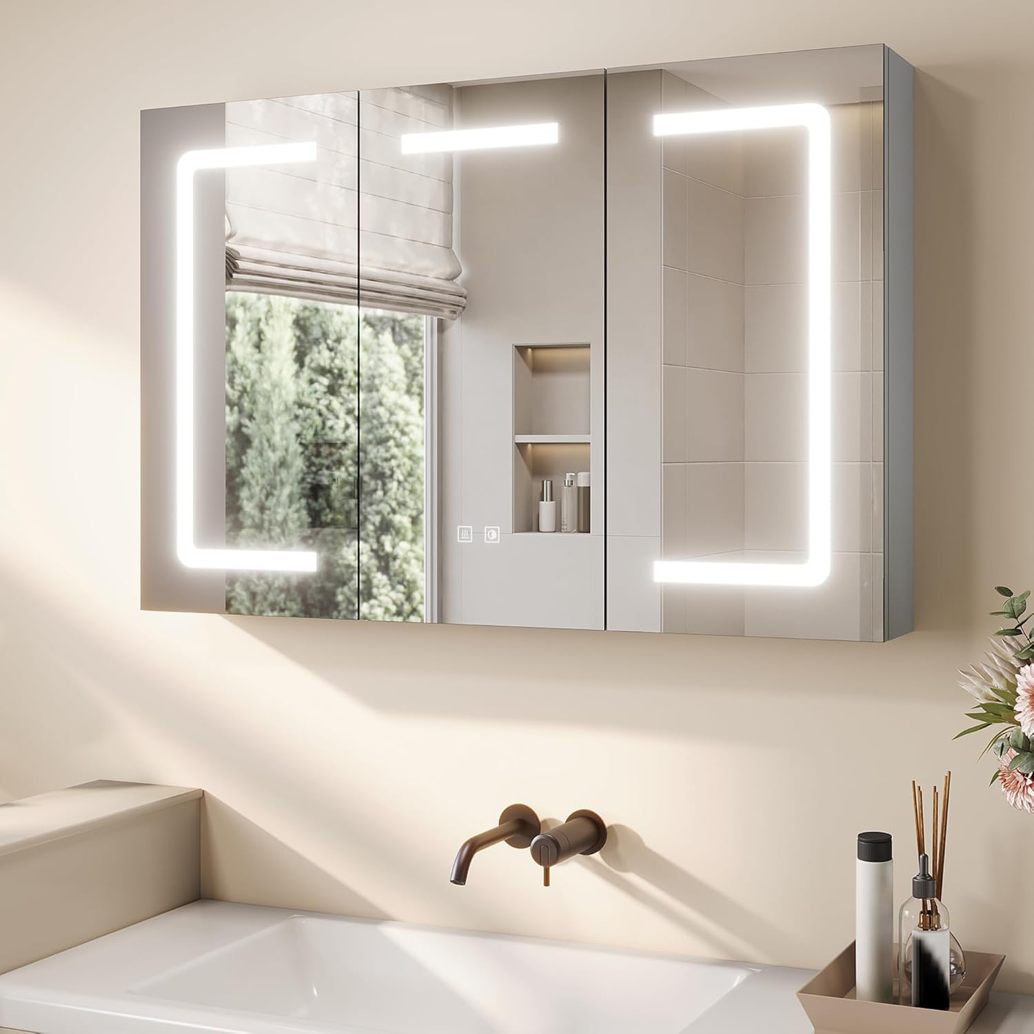SONNI 3 Türiger Spiegelschrank Bad mit Beleuchtung, 90cm Breit Grau LED Badezimmer Spiegelschrank mit Anti-Beschlag, Steckdose, 3 Lichtfarben, Dimmbar, Vollständig Montiert