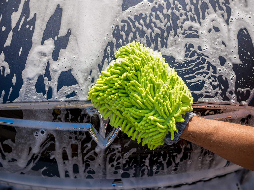 Chemical Guys HOL132 Best Car Wash Bucket Kit with Dirt Trap, 16 fl. oz