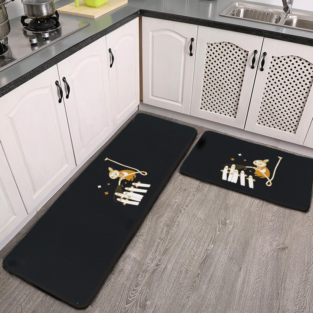 ムーミンシリーズ クリアマット リトルミイ（ホワイト・ブラック