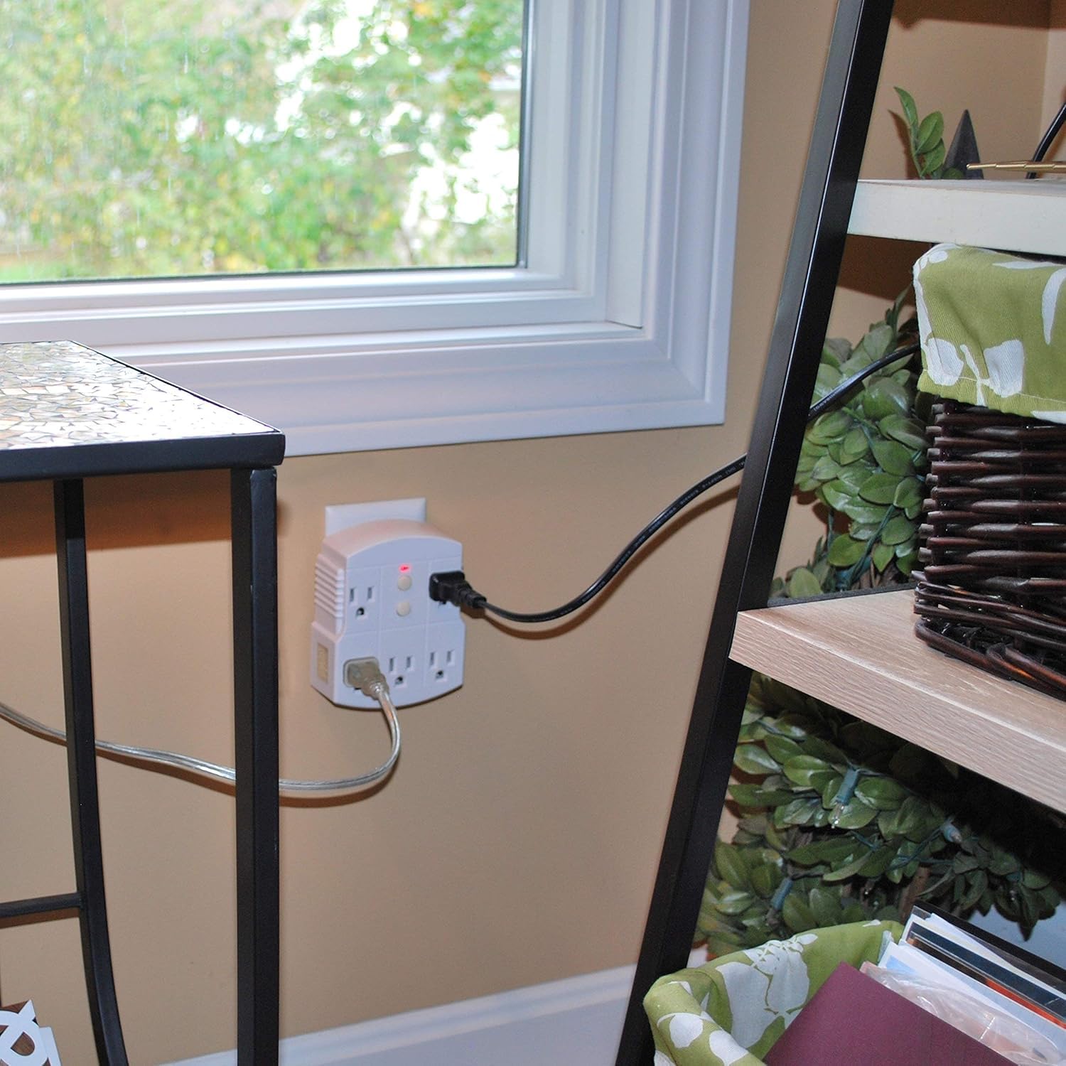 Tower Manufacturing 30440003 Auto-Reset 15 AMP Grounded 3-Prong GFCI 5-Outlet Adapter, White [2 Pack]