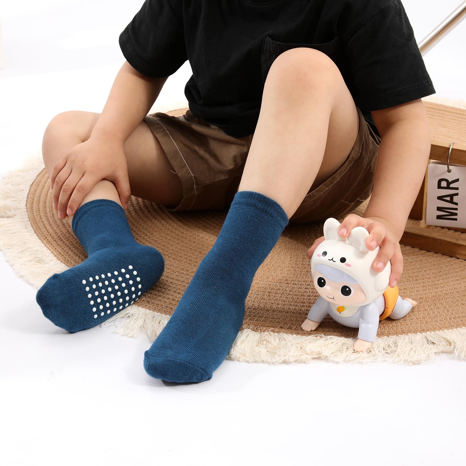 JAKIDAR Paquete de 12 calcetines de bebé para niños pequeños, de algodón antideslizante, calcetines tripulados para niños, niñas, bebés y niños, marrón, azul índigo, Haze Caqui, gris, 12-24 meses