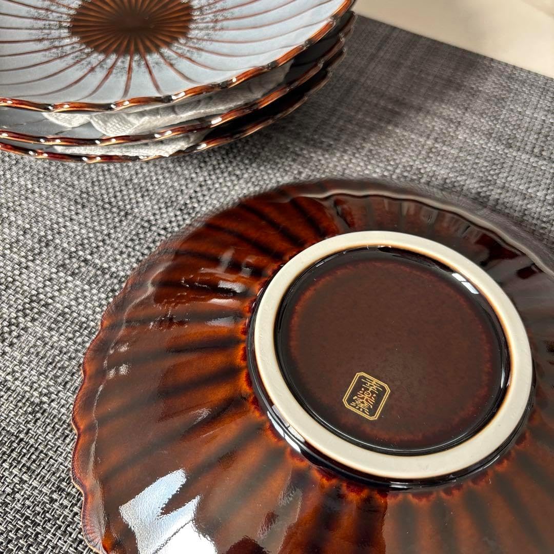 niconico様★有田焼 幸楽窯 錦銀彩飴釉平菊七寸盛器　4枚セット 有田焼 幸楽窯 錦銀彩飴釉 瓢型銘々皿 | MatsuBokkuri