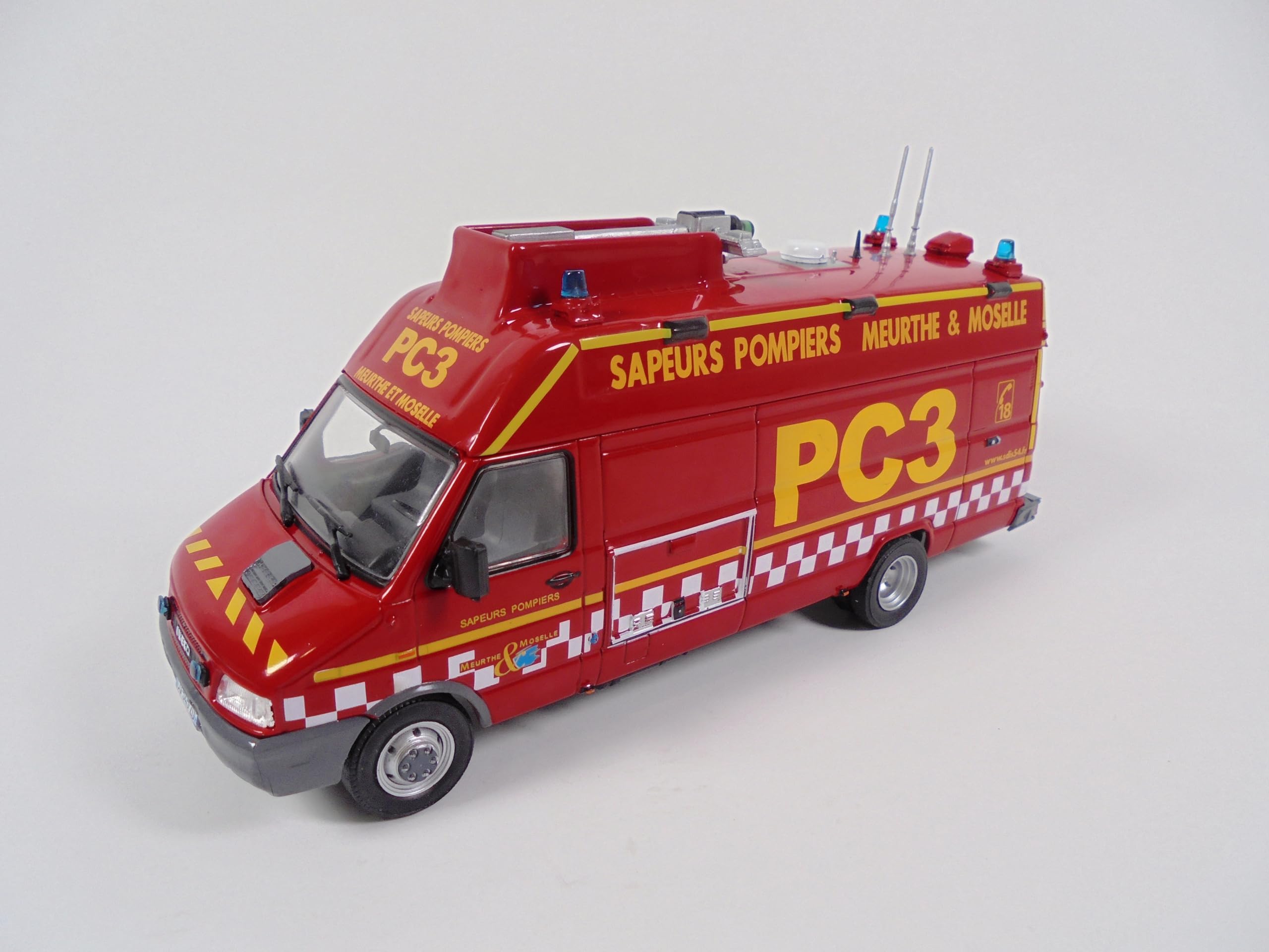 OPO 10 - Fire Truck 1/43 Iveco Daily Command Post Vehicle - Light Firefighter Vehicle Hachette CPL11