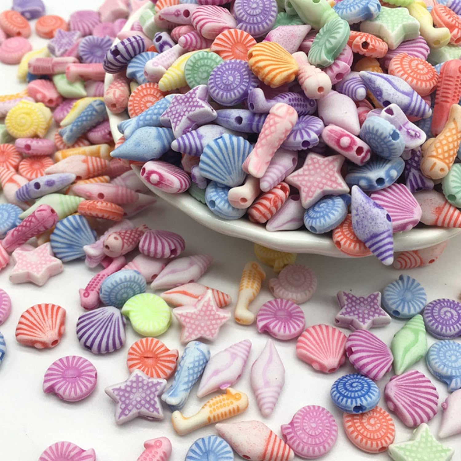 500pcs Assorted Acrylic Beads Mini Sea Shell Fish Starfish Spacer Beads with Hole for Jewelry Making DIY Craft Accessories, 8~15 mm