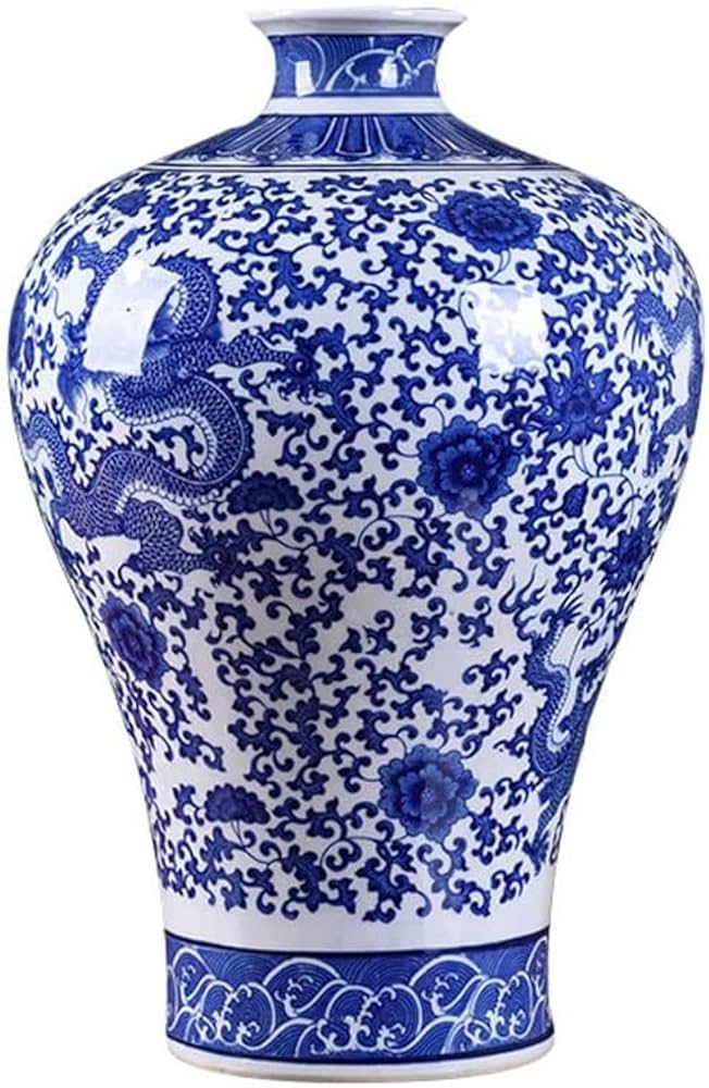 青白磁ドラゴン模様の花瓶　景徳鎮　大清雍正年製 青白磁ドラゴン模様の花瓶 景徳鎮 大清雍正年製 景徳