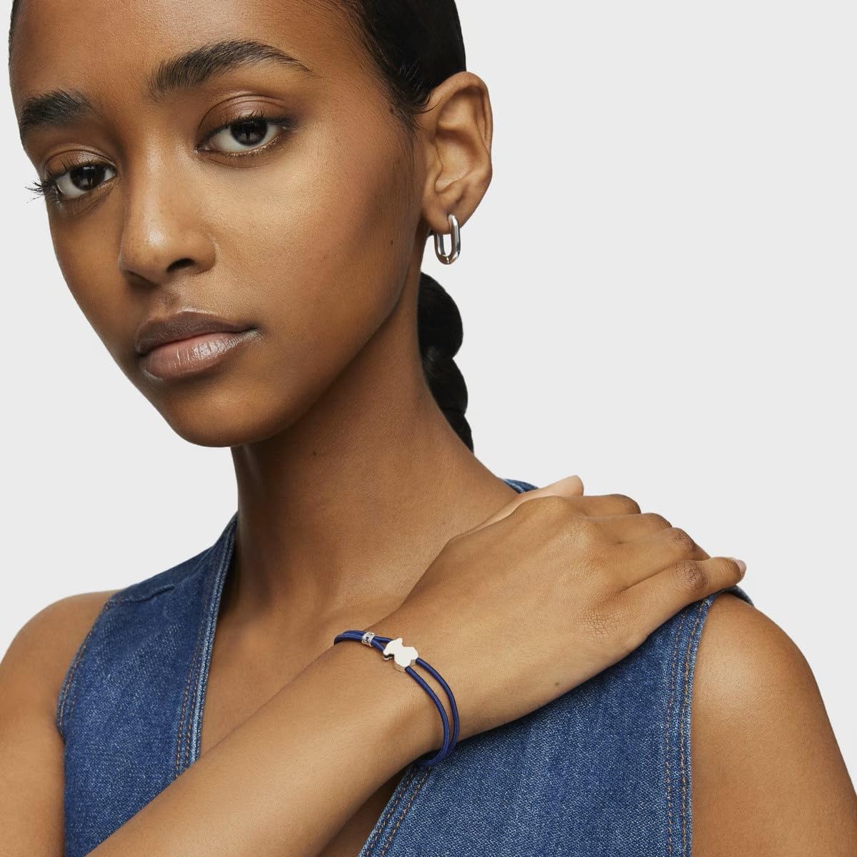TOUS Braccialetto elastico da donna in blu con motivo orsi in argento sterling 1,1 cm, lunghezza 17 cm, semplice e versatile, collezione Sweet Dolls