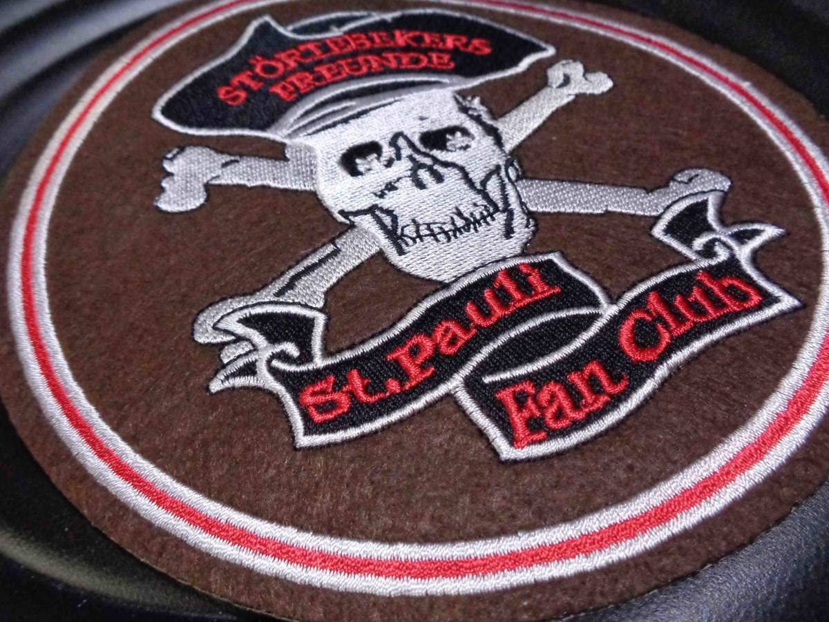 Amazon | 大型FCザンクトパウリSt. Pauli FanCLUBドクロマーク海賊帽子