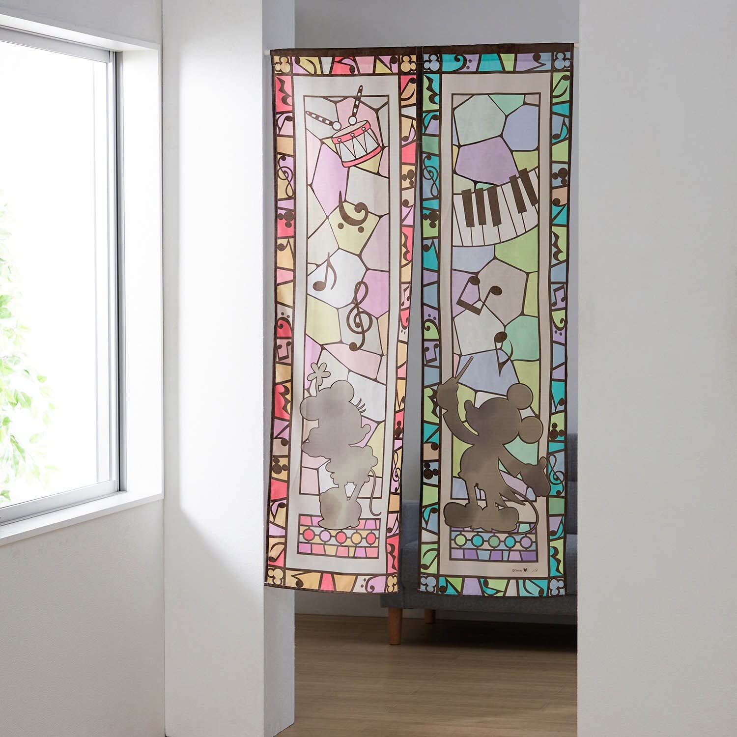 Amazon｜[ベルメゾン] ディズニー のれん ステンドグラス風 プリント