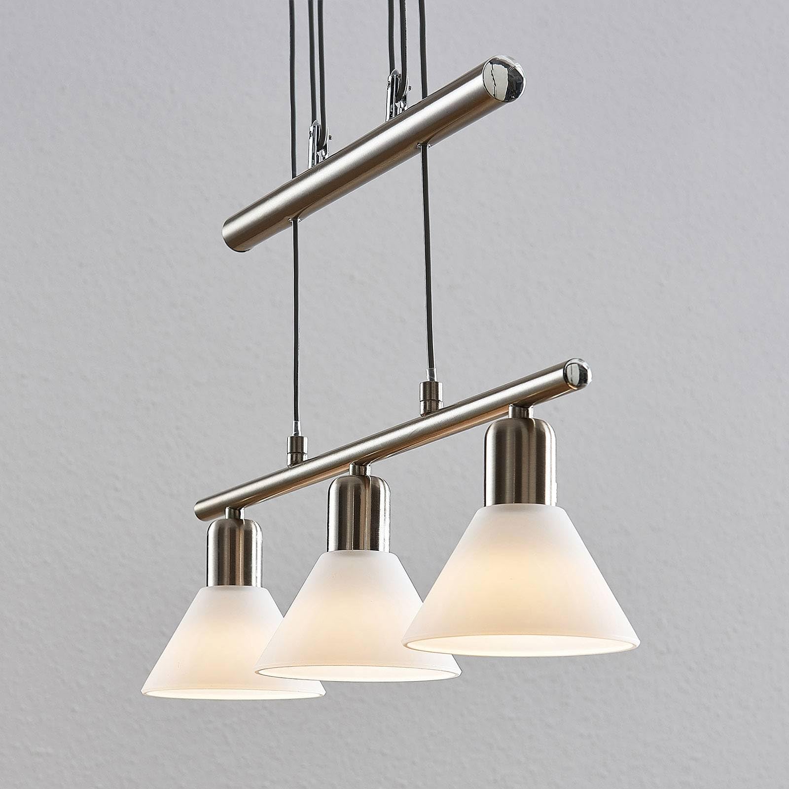 Lindby Hängelampe 3 flammig, höhenverstellbar Esstisch Pendelleuchte Glas Metall Hängeleuchte für Esszimmer Wohnzimmer Balkenpendelleuchte Glasleuchte