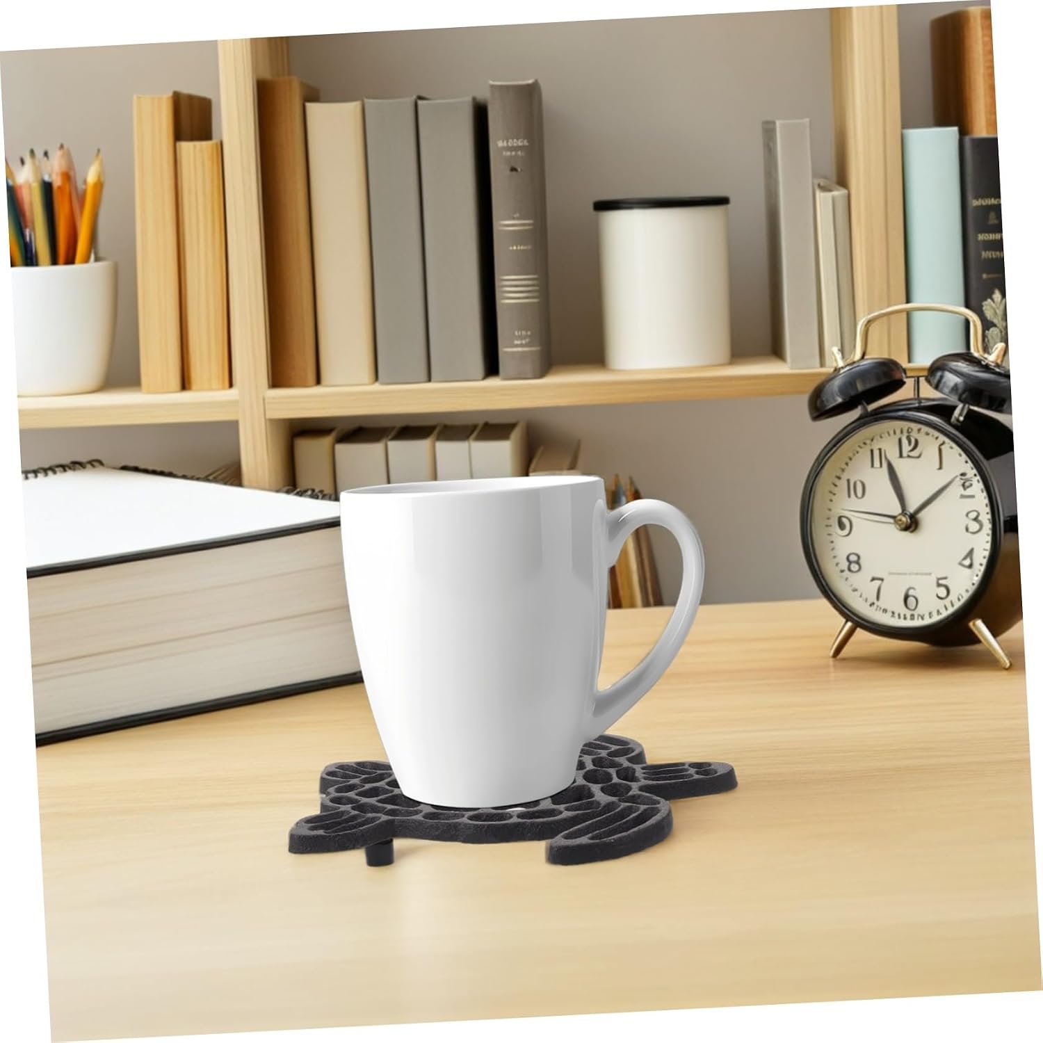 BESTOYARD Cast Iron Sea Turtle Trivet Heat Resistant Kitchen Coaster for Hot Pots Non-Scratch Insulated Dining Table Pad Black Home and Restaurant Use