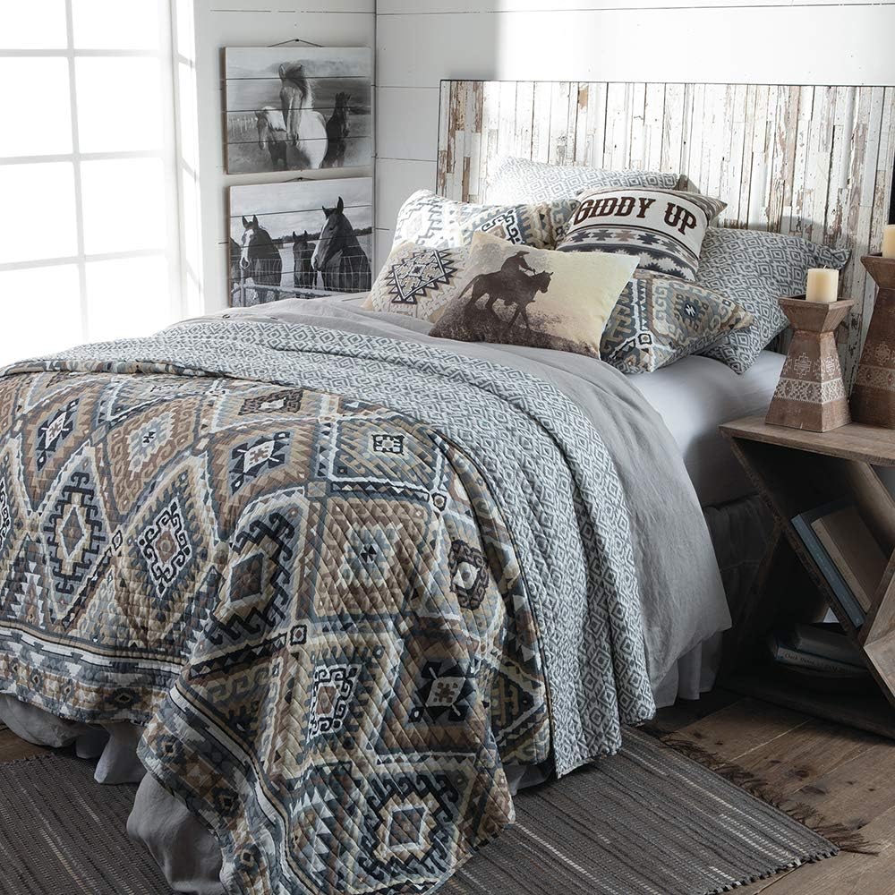 Rod's Diamond Arrow Southwest Aztec Quilt - King Size - 100% Cotton Reversible Bedding - Gray Tan Cream Brown