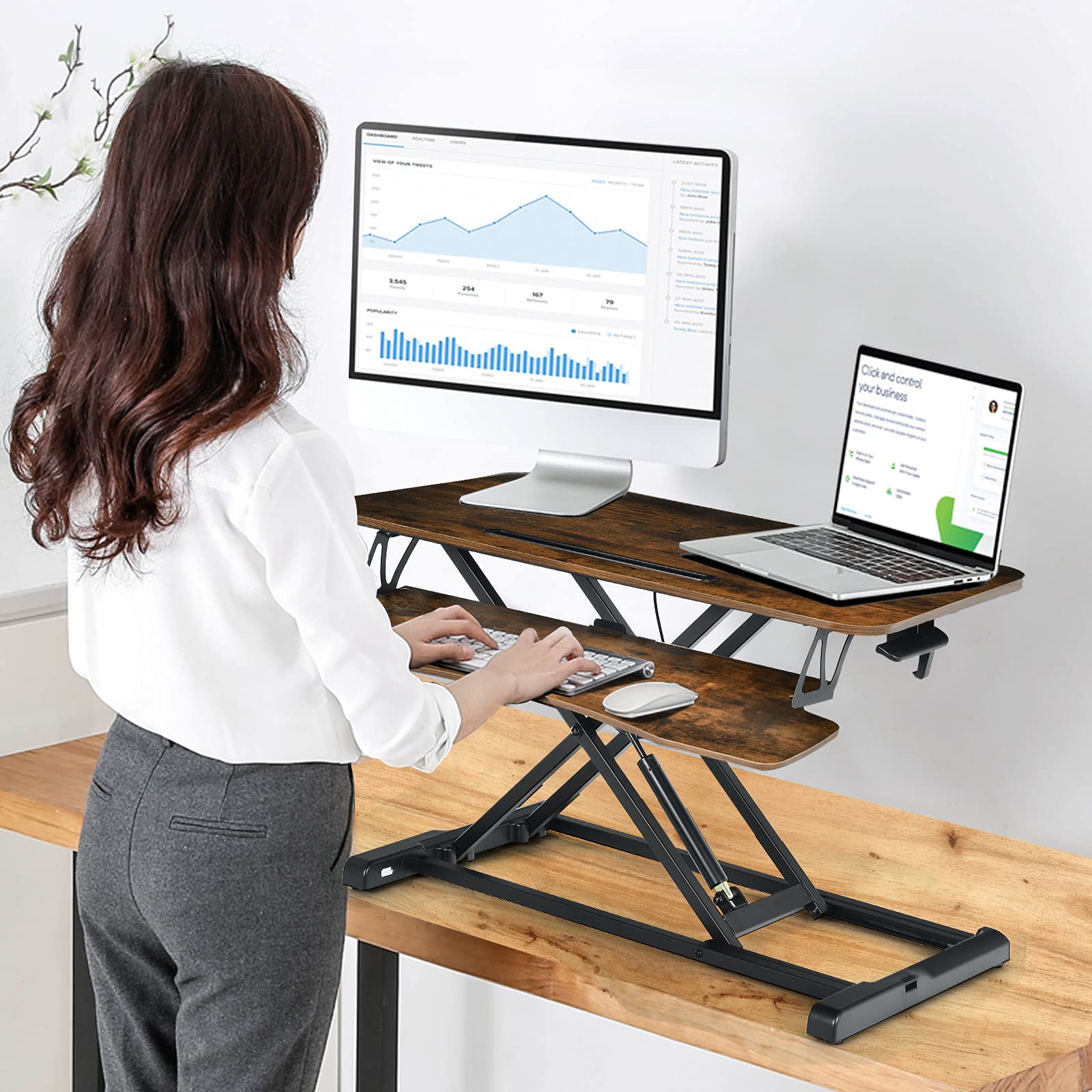 DREAMADE Höhenverstellbarer Sitz-Steh-Schreibtisch, Ergonomischer Schreibtischaufsatz mit Tastaturablage, Steharbeitsplatz, Stehpult für Computerbildschirm Laptop, Ideal für Homeoffice (Braun)