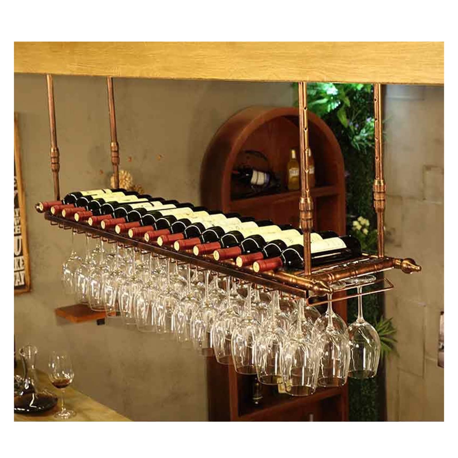 Étagère décorative de plafond pour verres à vin et ambiance bistrot