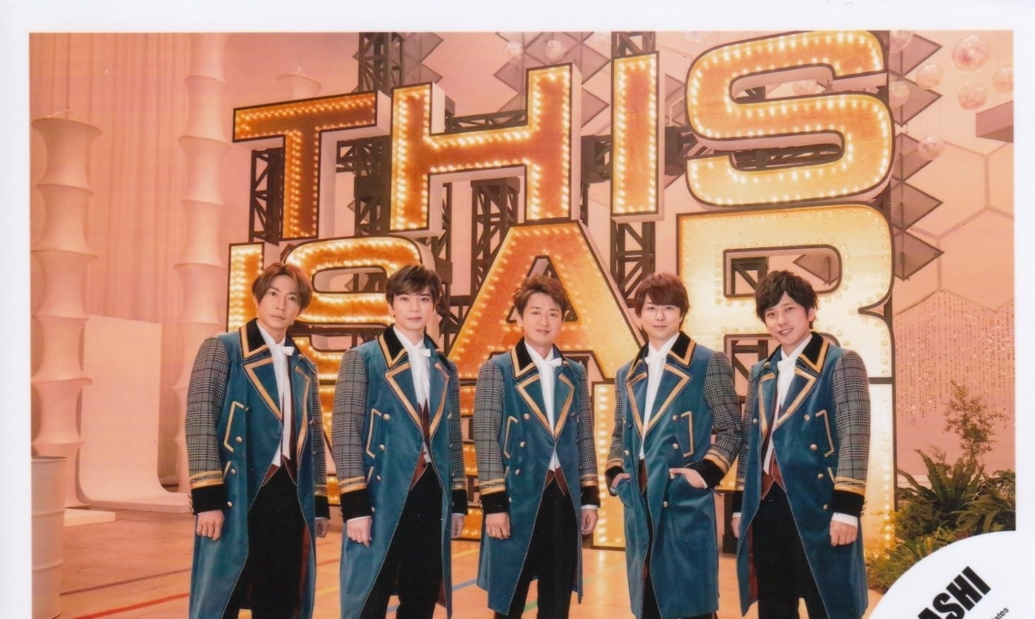 嵐ARASHI 公式写真ソロ混合 嵐ARASHI 公式写真ソロ混合 71vi2Bzz5DL._AC_SY200_QL15_.jpg