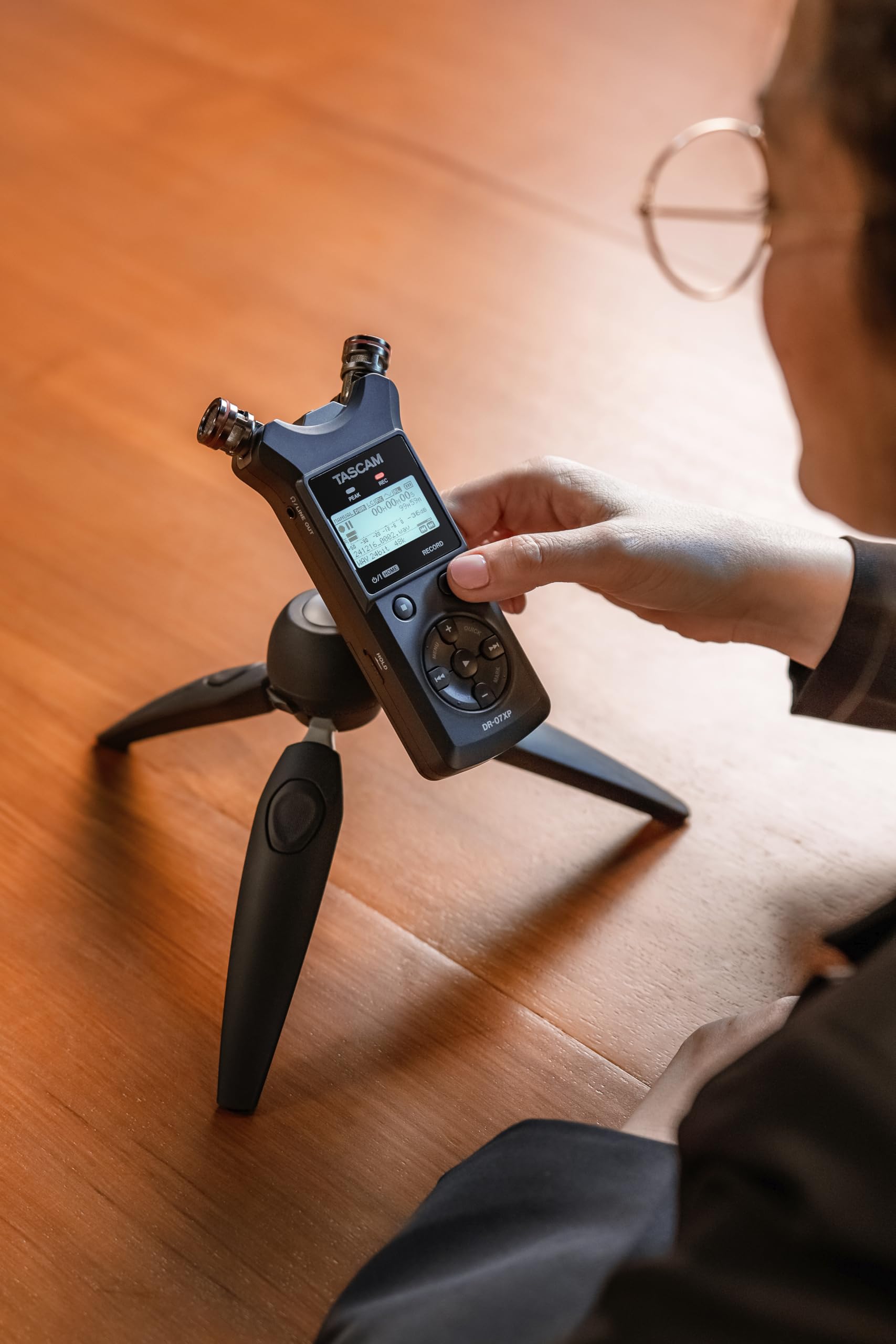 Tascam DR-07XP – Enregistreur portatif à 2 canaux 32 Bits avec Microphones réglables et Interface Audio USB-C