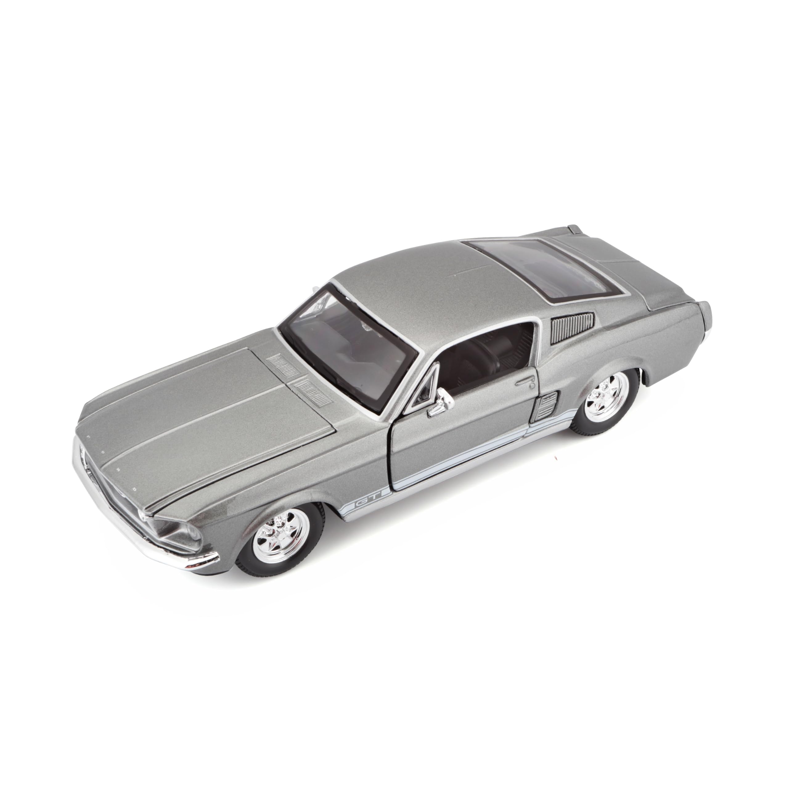 Ford Mustang GT Fastback Red 1967 1:24 Scale Diecast Detailed Model 31260 Maisto