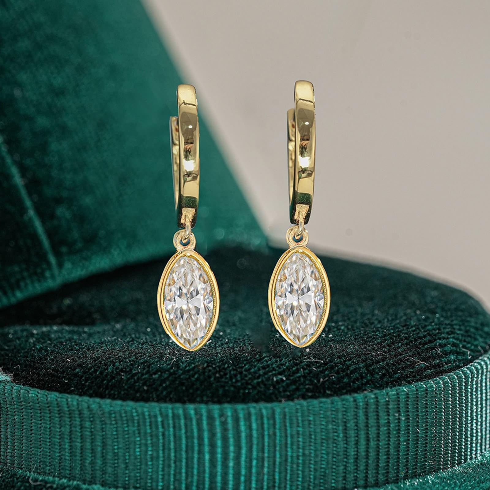 Kolczyki 9-karatowe żółte złoto 375 prawdziwe złoto biżuteria z markizą Moissanit, klasyk Au375 Gold Creole