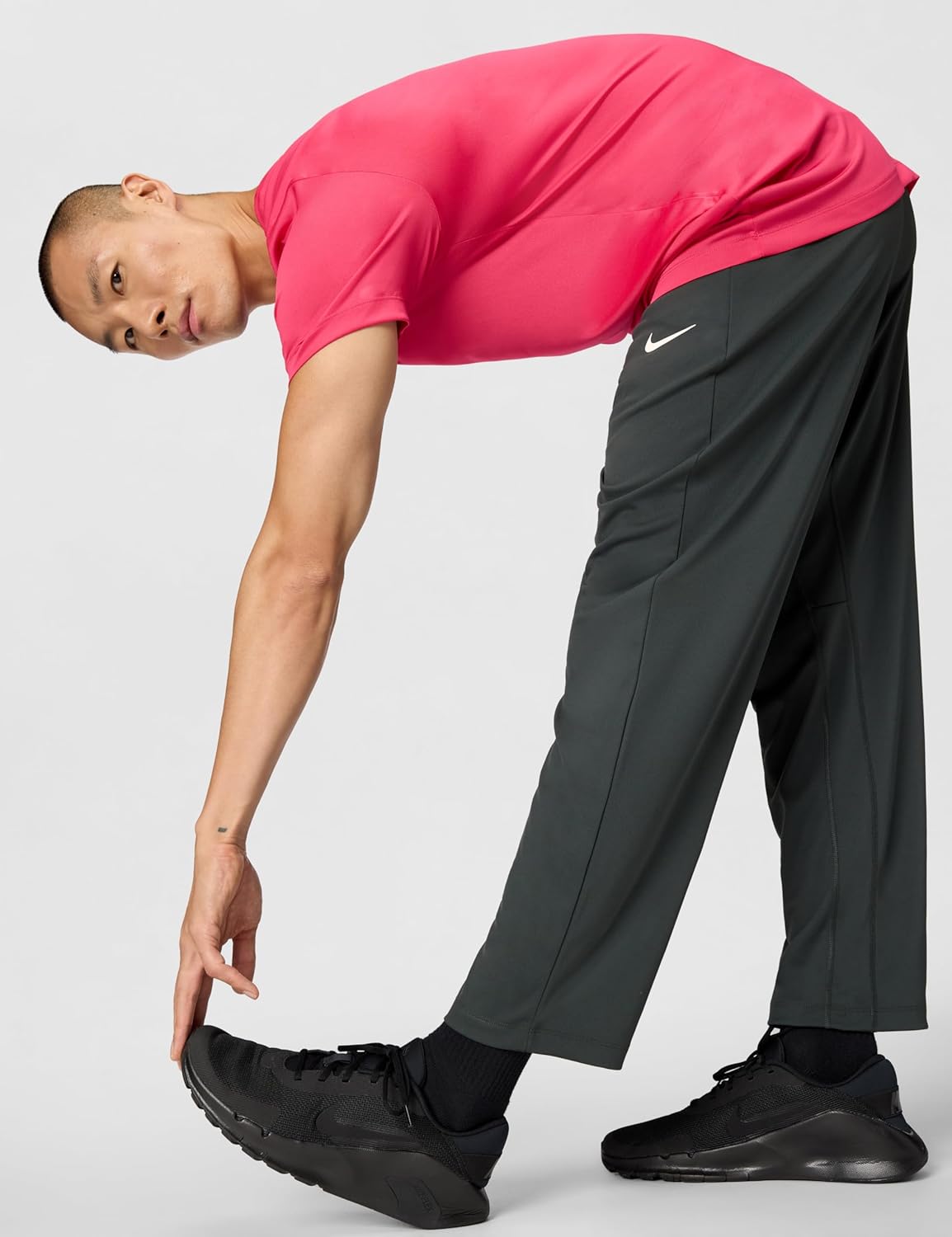 Nike Men's Totality Dri-FIT Open Hem Versatile Pants - Image 5