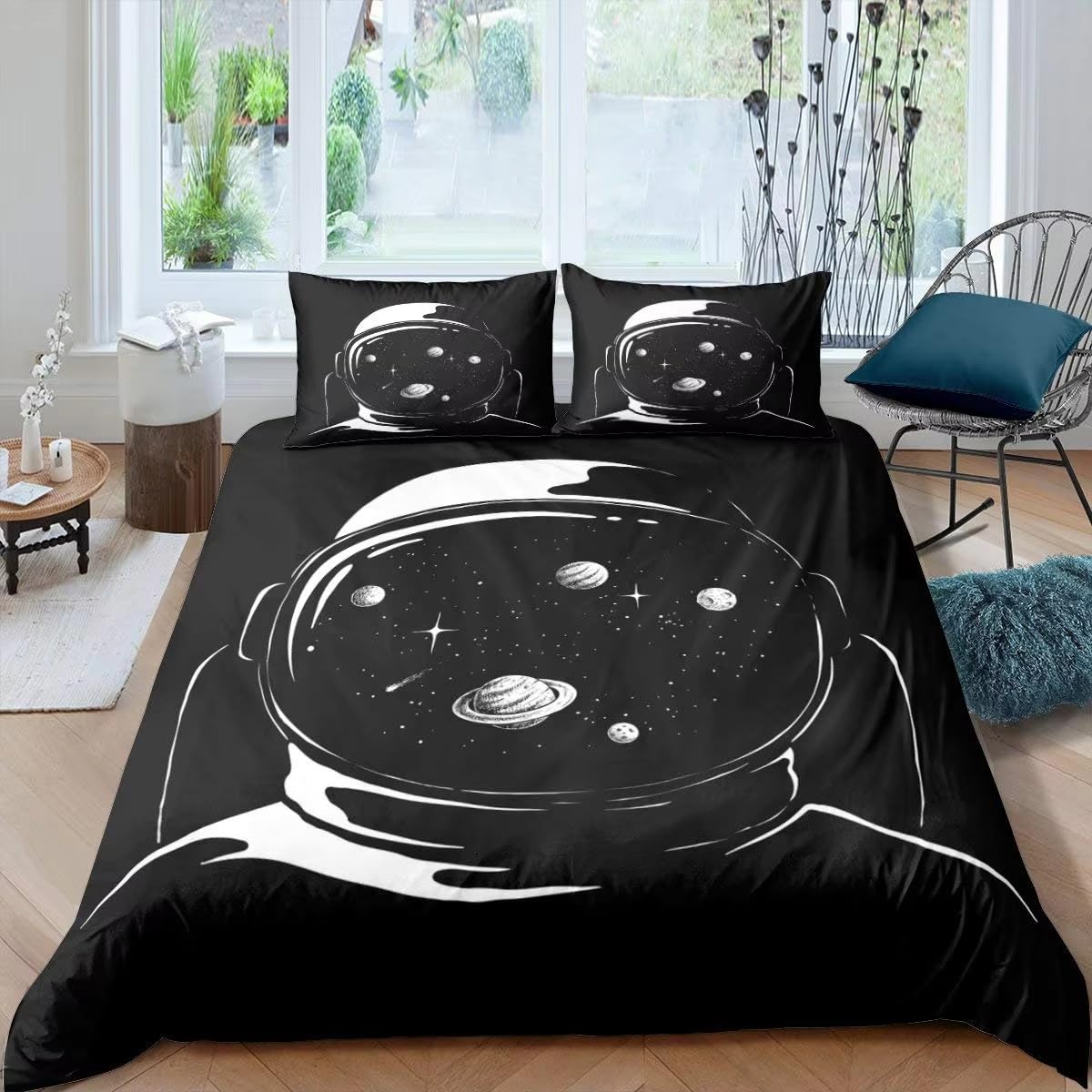Microfibre douce et respirante pour cette housse de couette 90x190 cm astronaute noir