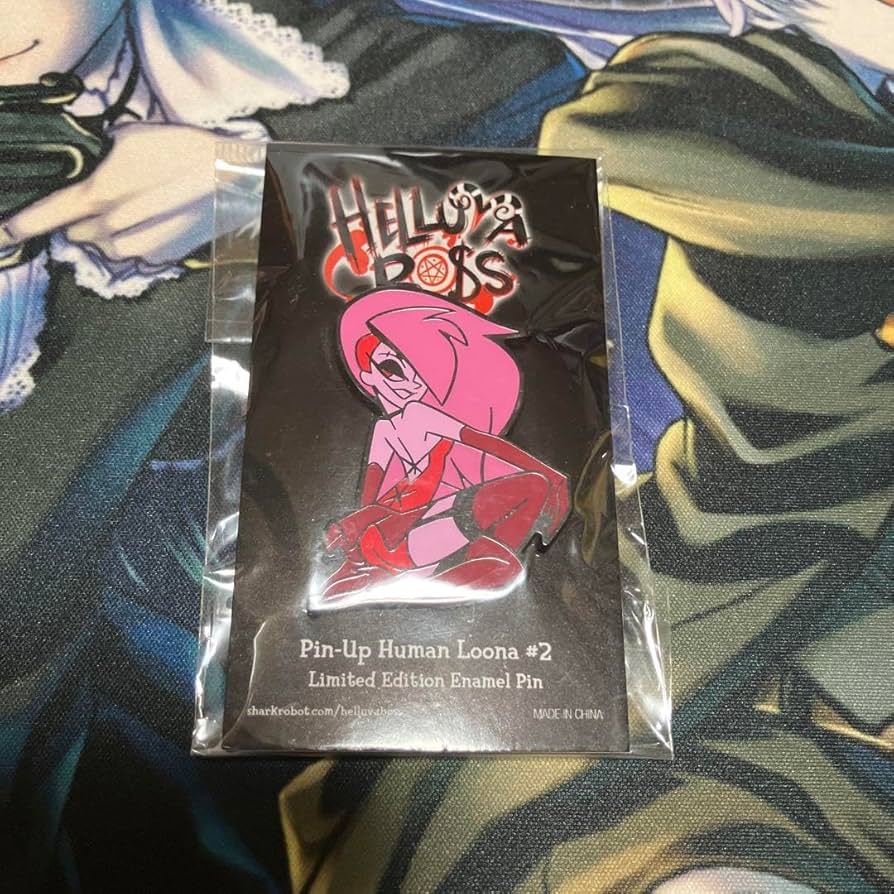 Amazon.co.jp: ヘルヴァボス ルーナ ピンバッジ : スポーツ