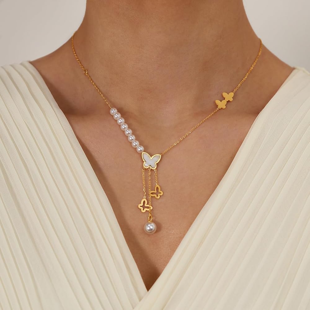 ジバンシー ゴールドネックレス&イアリングセット 超 バタフライ ジバンシー ゴールドネックレス&イアリングセット 超 バタフライ