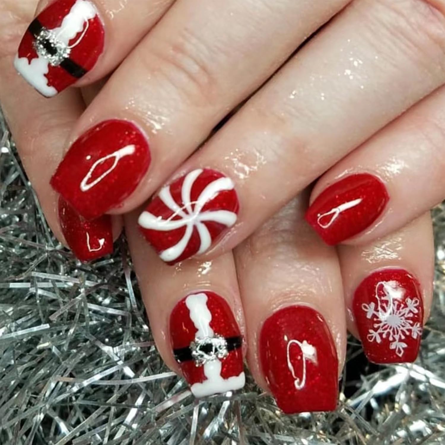 Christmas Press on Nails Short Square Fake Nails Red Xmas False Nails Snowflake Candy Design Glossy Glue on Nails Full Cover Artificial Acrylic Nails