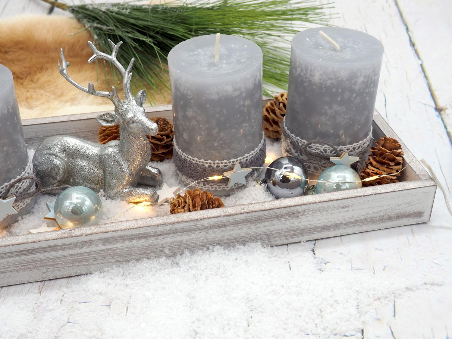 ZauberDeko Adventsgesteck Weihnachtsgesteck Tablett Hirsch Kerze Grau Stern Lichterkette Deko 40cm