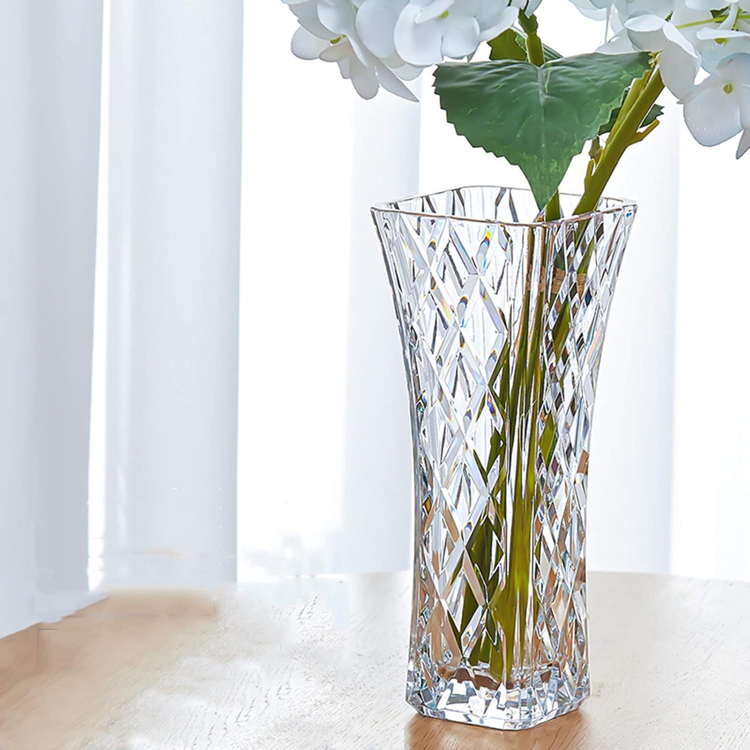 Decorate Vases at The Front Desk of The Hotel(Size:7.4 * 17.8CM)