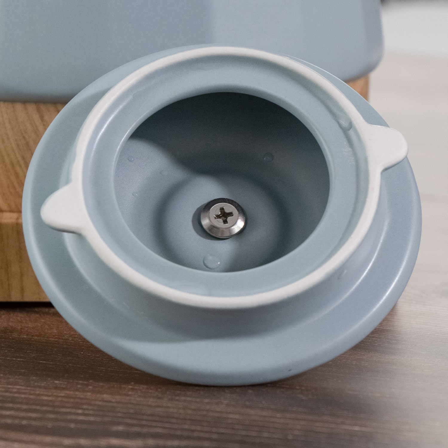 Elektrischer Wasserkocher aus Keramik, 1,5 Liter, abnehmbarer Deckel, Grau-Blau Modernes Design Harmonie, Teakettle ceramic 1500 W, grey, Deckel-Holzgriff,drehbare Basis, Öko-Design