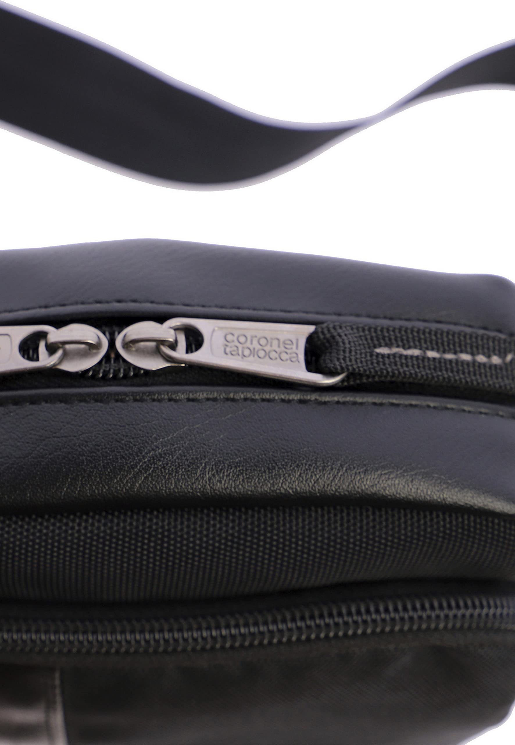 Coronel Tapioca – Bandolera para hombre estilo casual | Bolso hombre bandolera compacto con múltiples compartimentos | Ideal para uso diario, viajes o trabajo