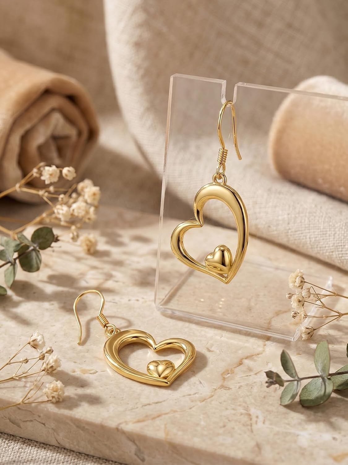 WINNICACA Heart Earrings for Women Sterling Silver Heart Dangle Drop Earrings Heart Jewely Heart Gifts for Birthday Anniversary Christmas Gifts