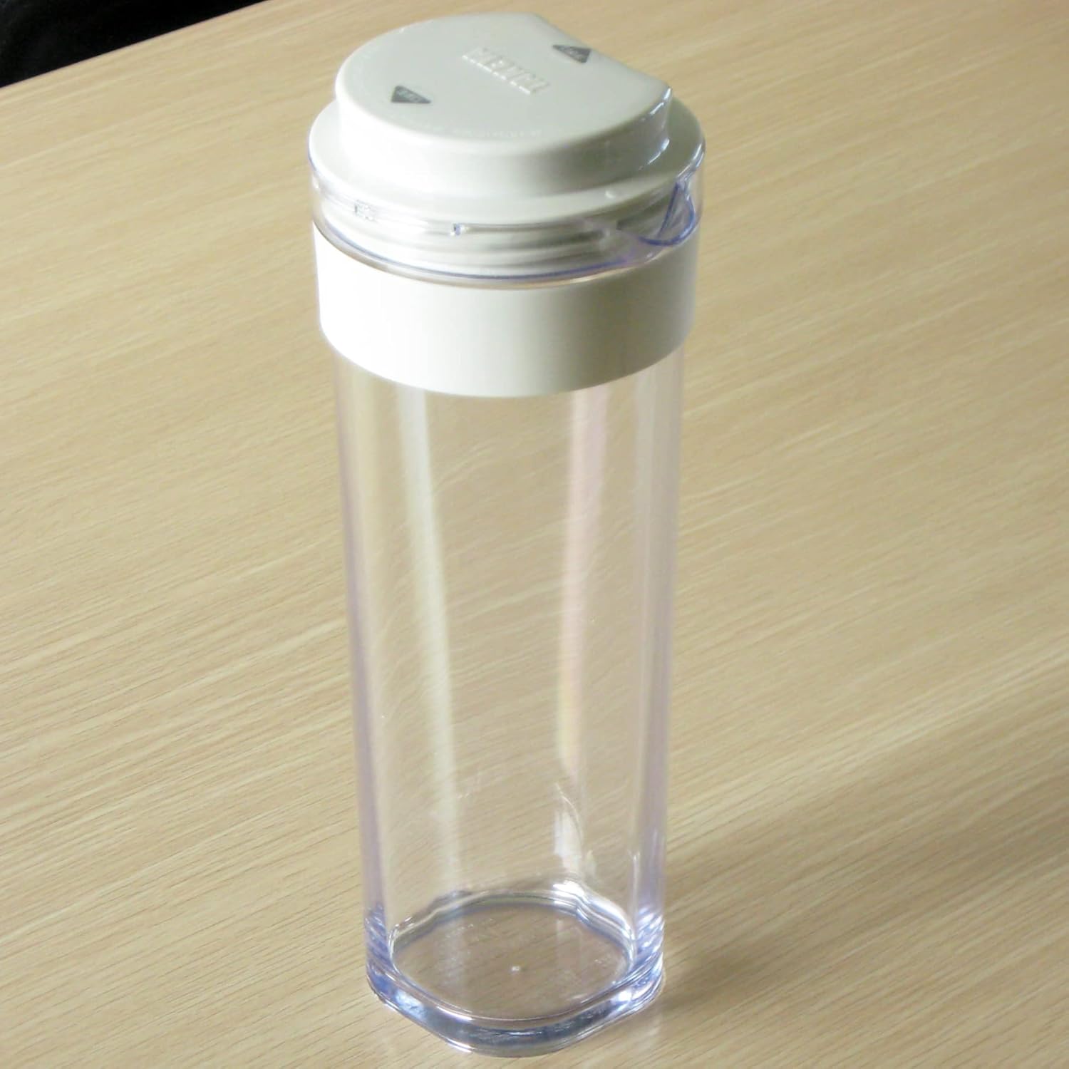 Nagao Cold Water Bottle, 0.4 gal (1.1 L), White, Horizontal Stand, Heat Resistant, Can Be Used with Hot Water, Made in Japan