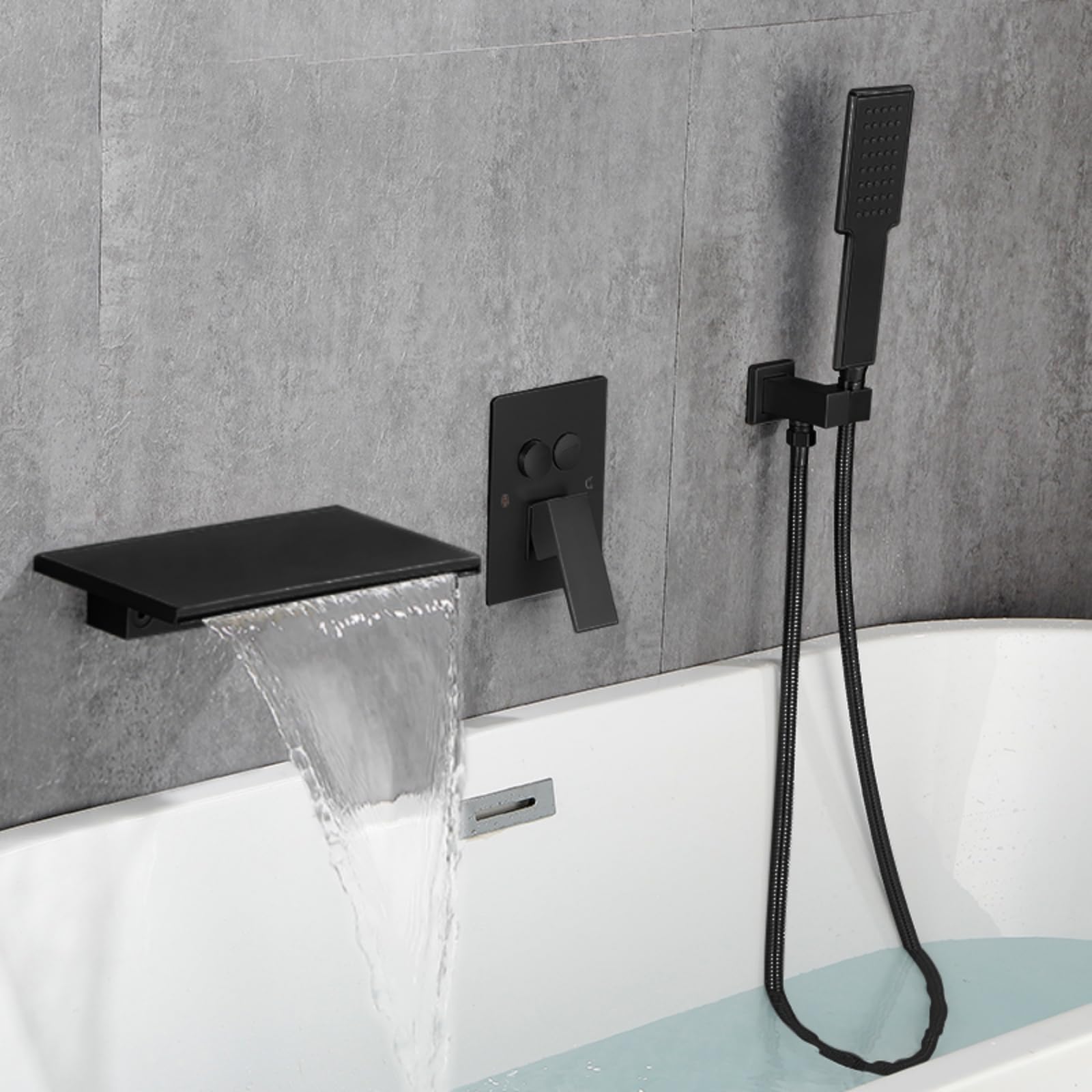 Mitigeur de bain cascade noir pour des moments de détente dans votre baignoire