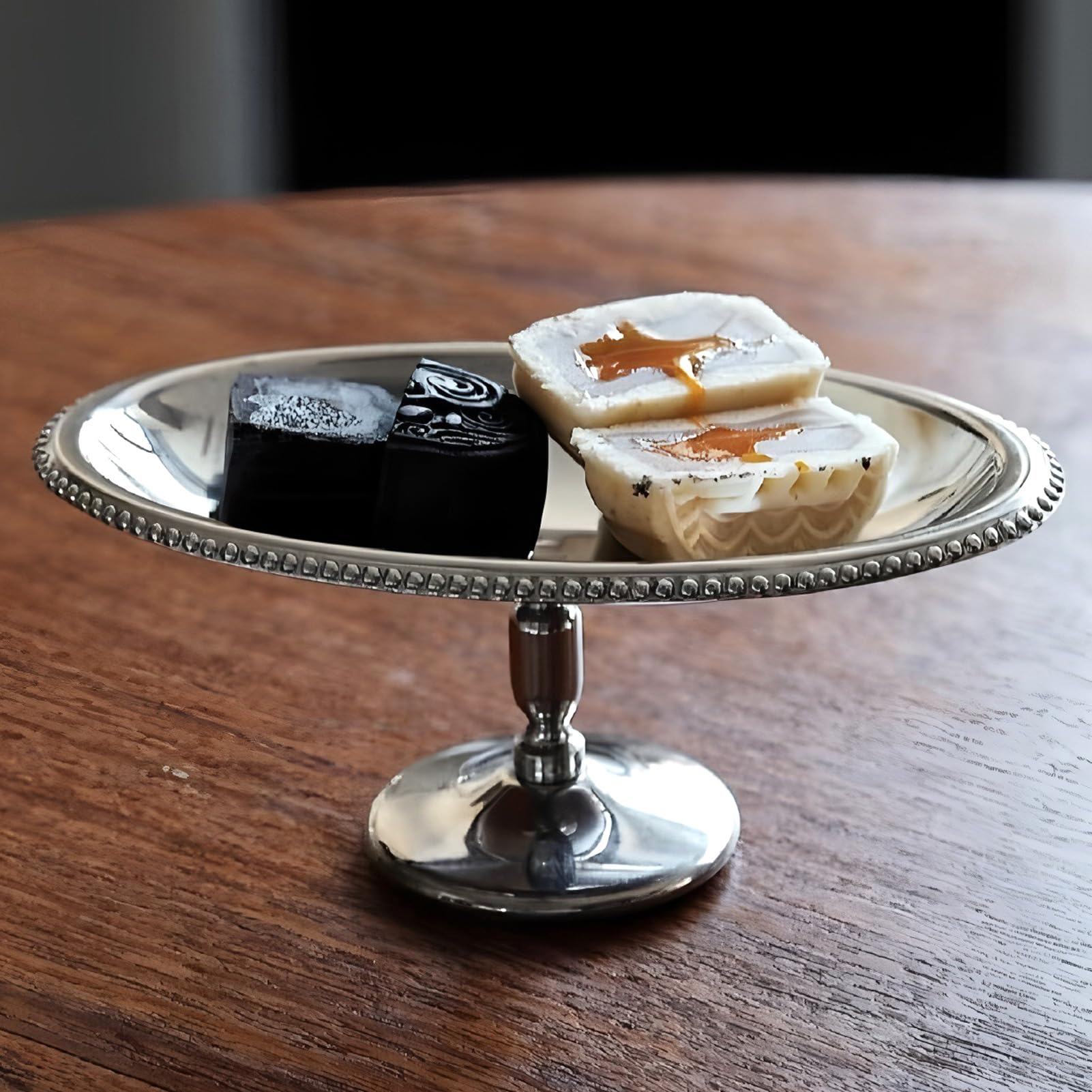 Dessertbecher aus Edelstahl, 4 ovale Eisschalen Ovale Teller mit hohen Füßen Wiederverwendbare Becher mit Fußständer Für Eiscreme, Obst, Pudding, Snacks und Desserts (B)