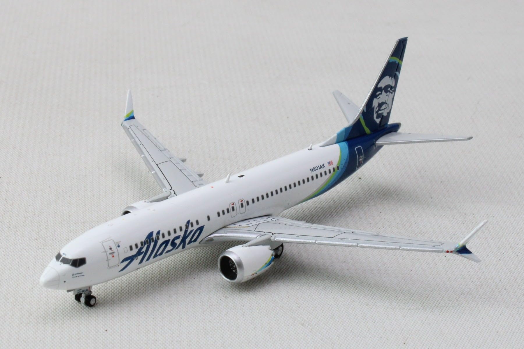Amazon.com: GeminiJets GJASA2273 Alaska Airlines Boeing 737 MAX 8