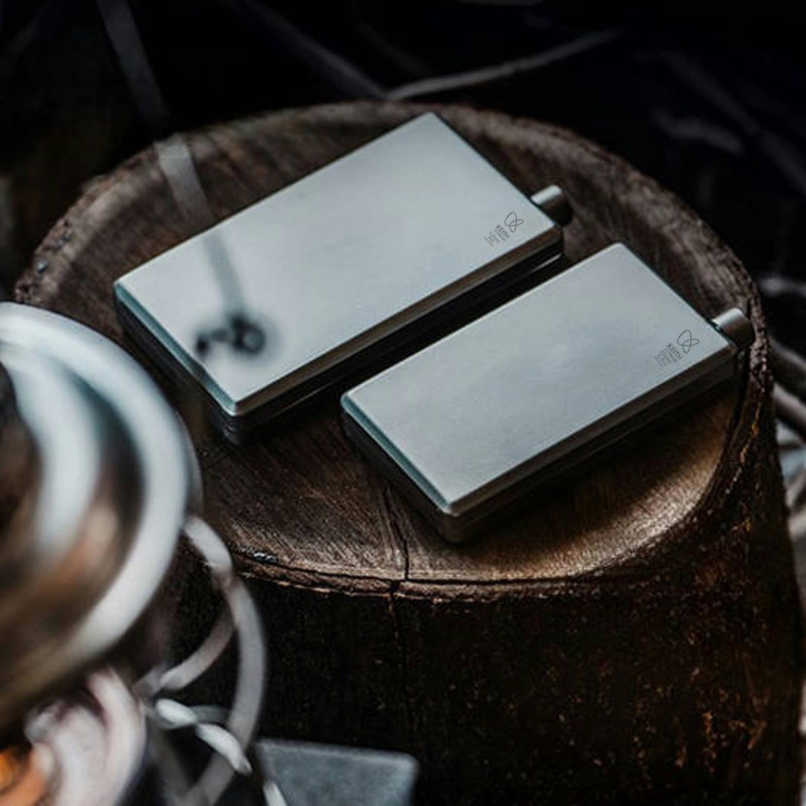 KEITH Petaca de titanio portátil Hip Flask pequeña botella de agua para whisky, licor y alcohol con embudo, equipo de camping (120 ml Ti9306)