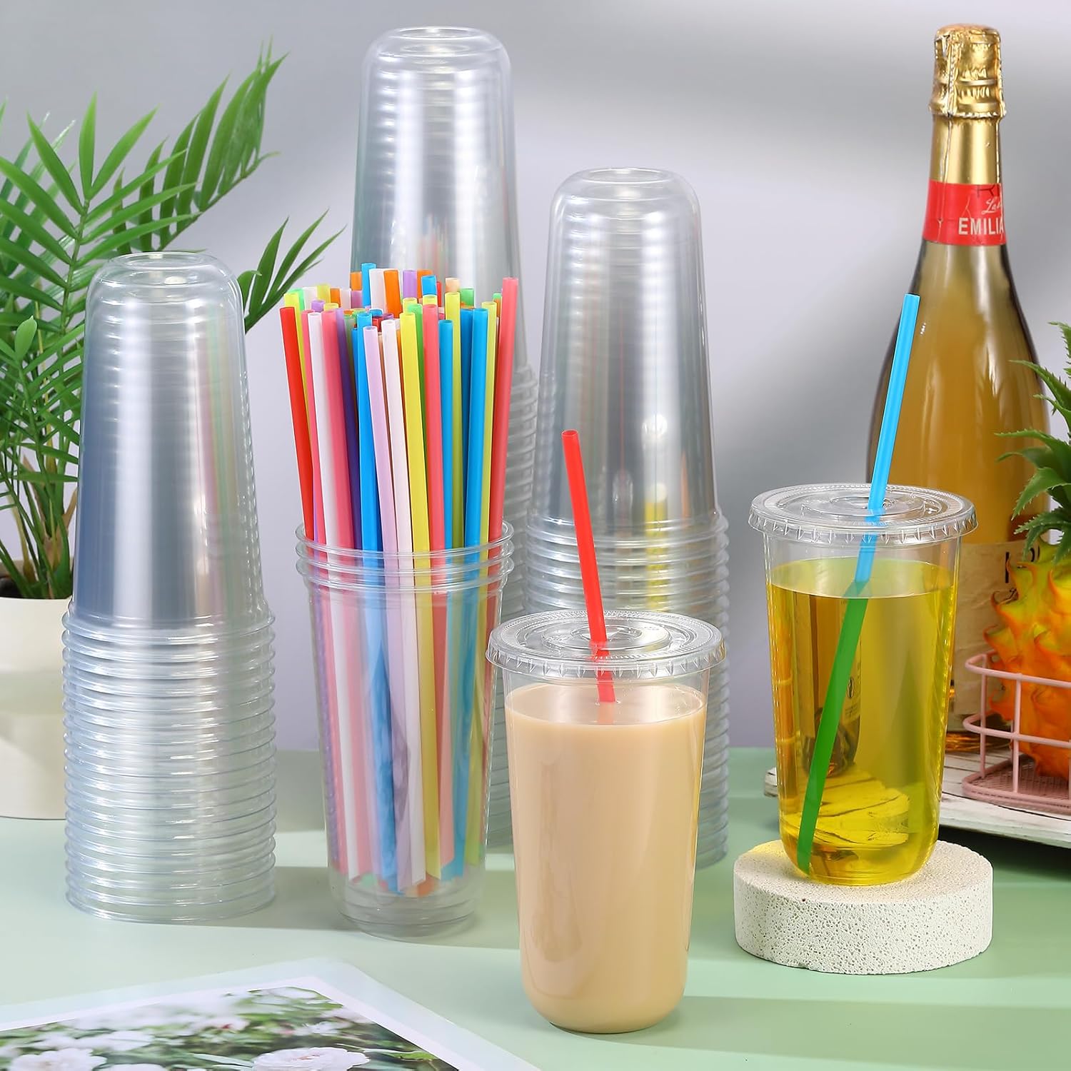 100 Pack Clear Plastic Cups With Flat Lids and Straws Disposable Drinking Cups for Iced Coffee, Cold Drinks, Juice, Smoothies, Milkshakes (20 oz) - Image 2