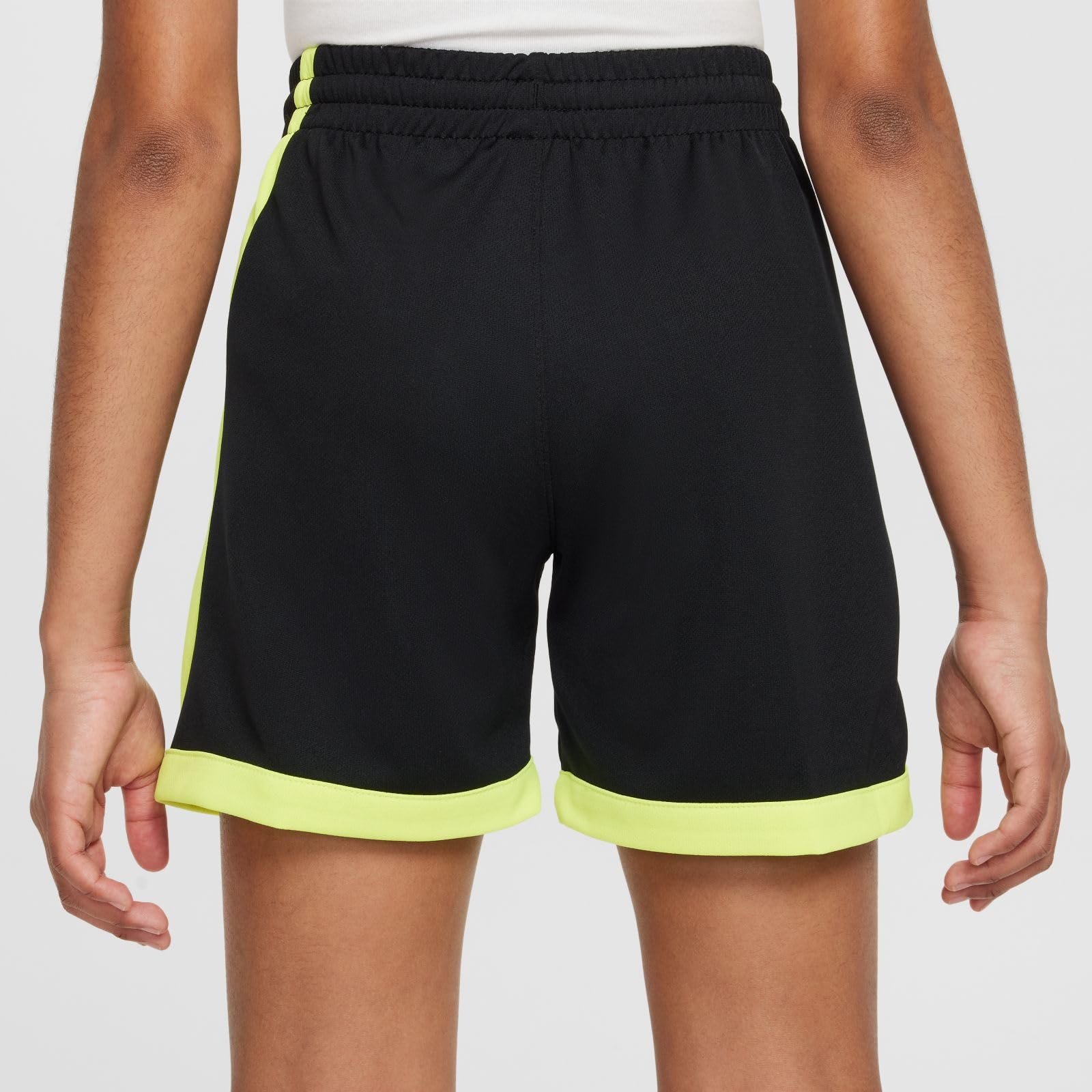 Nike - B Nk DF Multi+ Swoosh Short, Pantaloncini da Ginocchio Bambini e Ragazzi