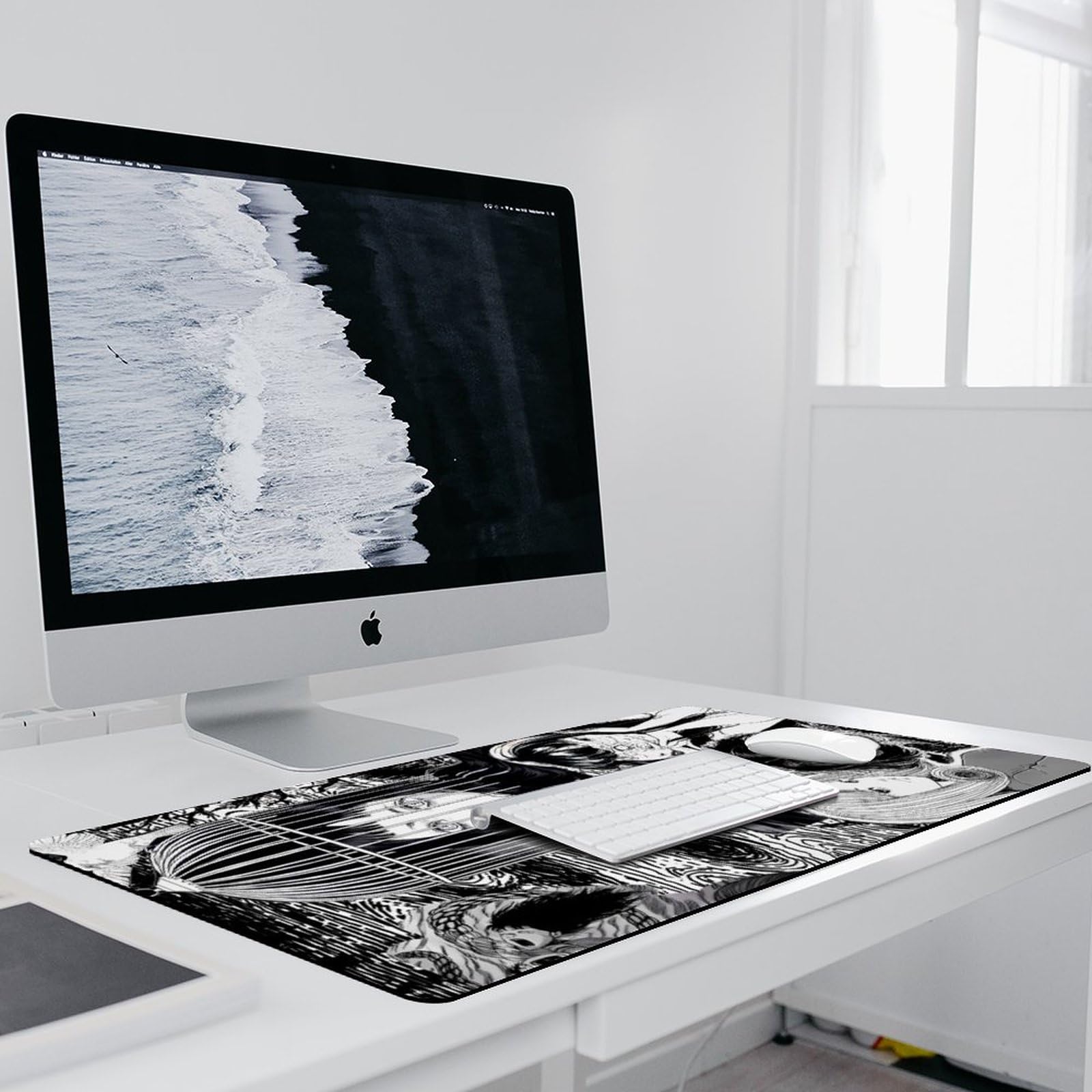 Amazon.co.jp：富江 伊藤潤二 Junji Ito 大型ゲームマウスパッドゲーム