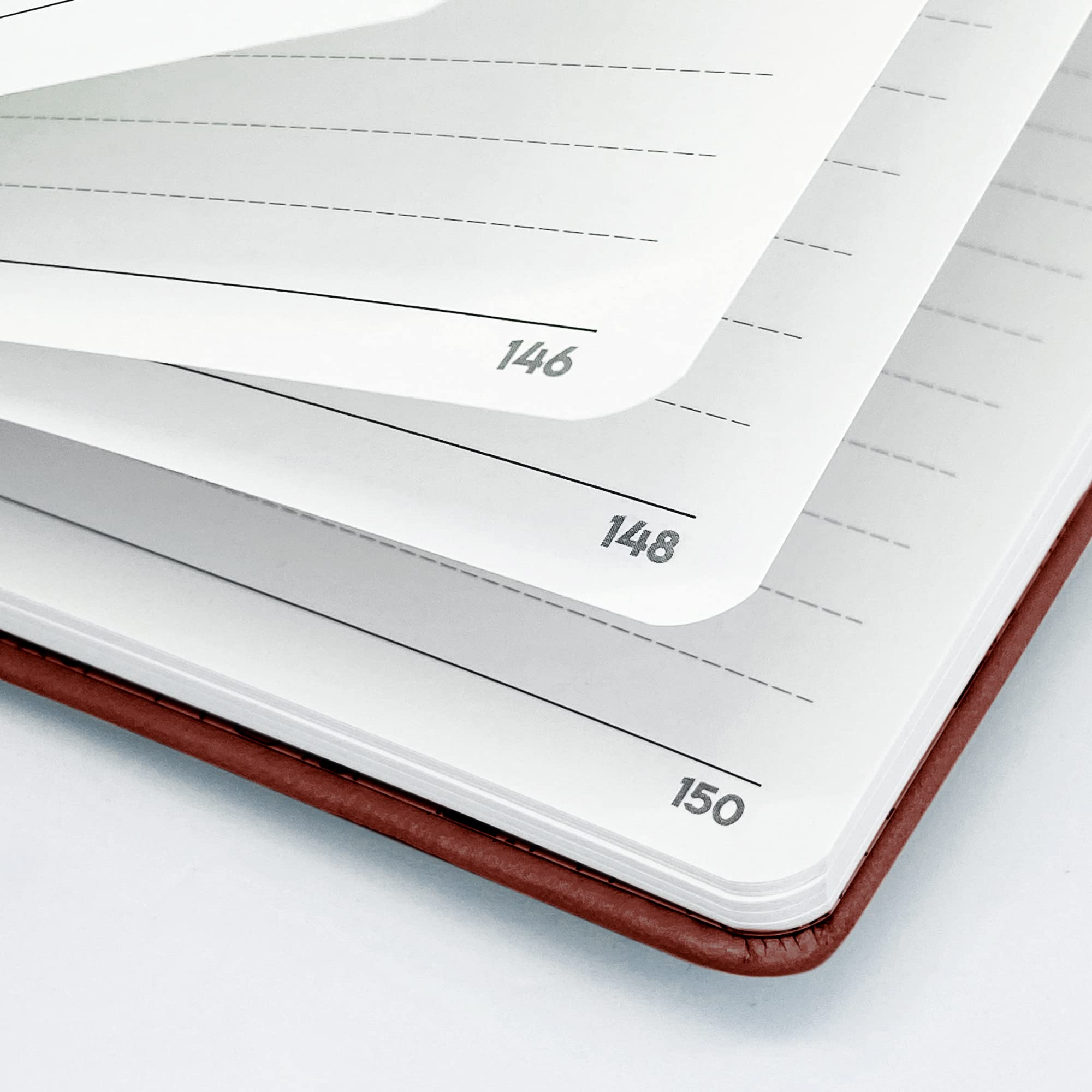 LeStallion A5 braunes Kunstleder-Tagebuch – 100 g/m², liniertes Notizbuch mit perforiertem Papier, nummerierte Seiten